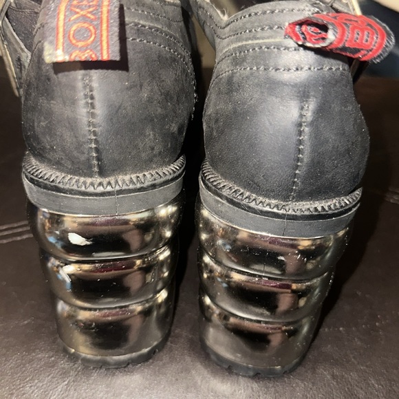 BullBoxer Heel Platform Mary Jane Distressed Look Leather Platforms, Size 39/40. - Picture 4 of 8